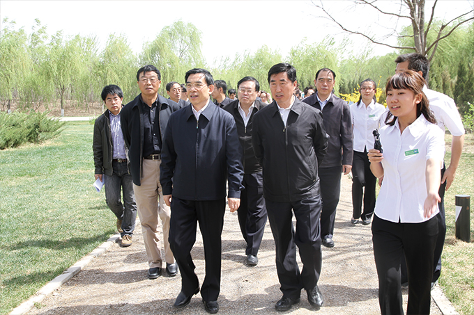 市政协主席王安顺来海淀调研 修改.jpg