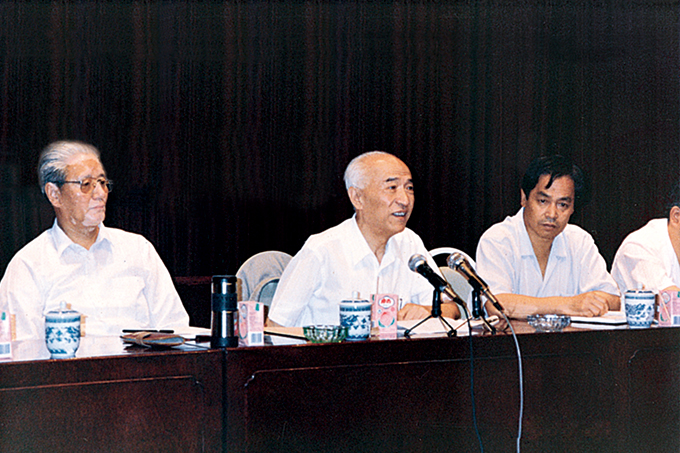 市政协主席王大明在区政协、区委统战部联合组织的暑期读书班作报告 修改.jpg